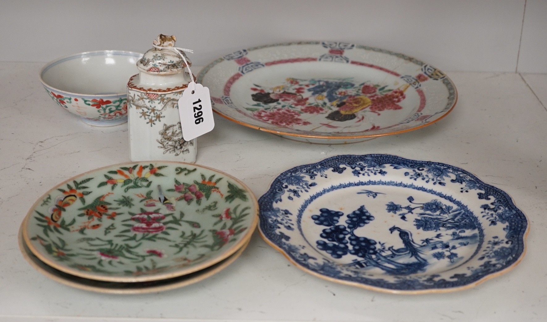 A Chinese famille rose plate, pair of celadon dishes, tea canister, etc. (6), largest plate 28.5cms diameter